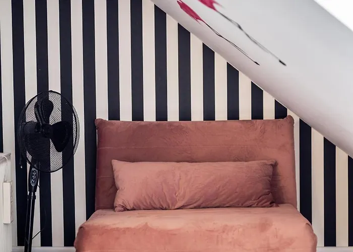 Apartament Vice District 2 *